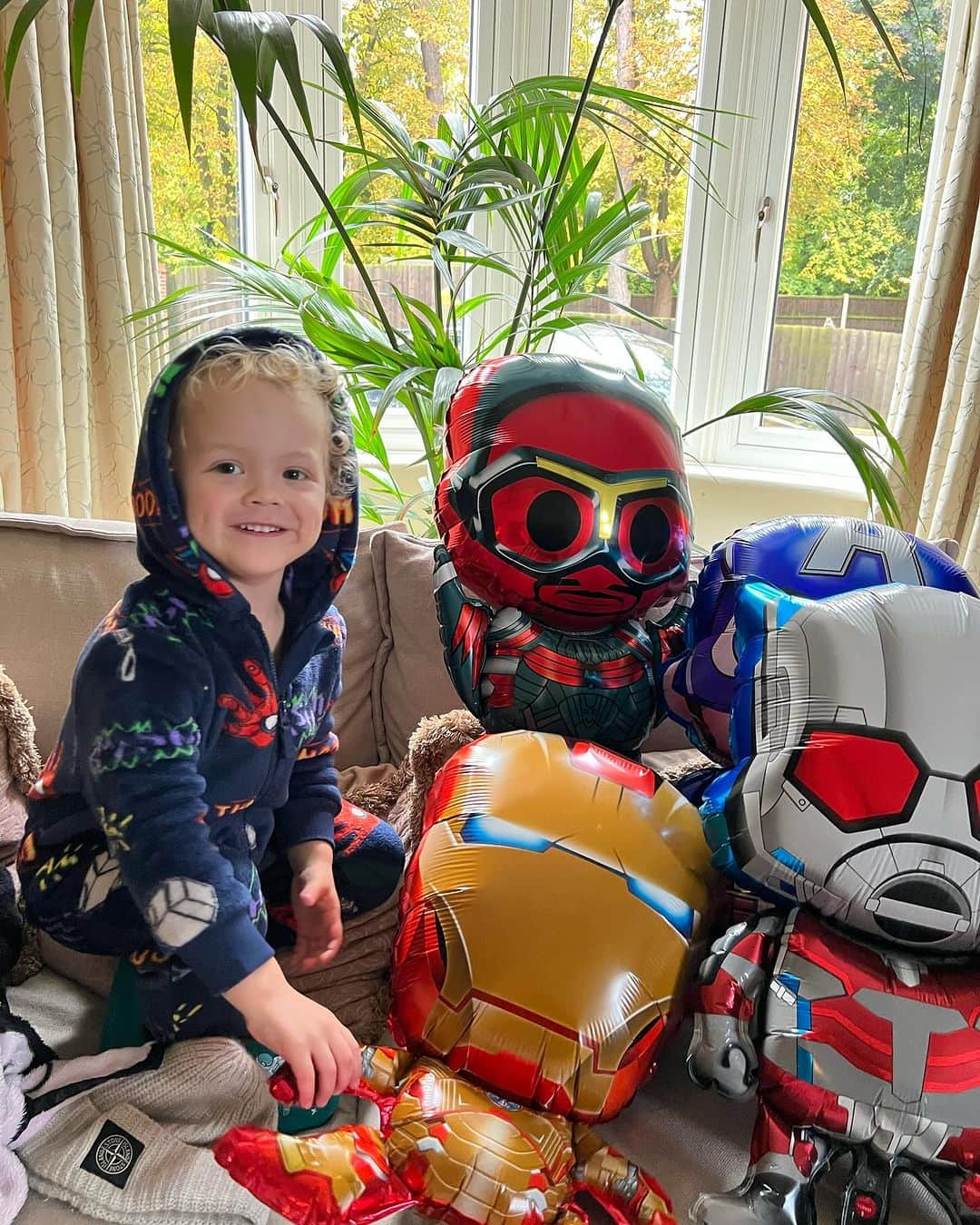 アダム・ピーティさんのインスタグラム写真 - (アダム・ピーティInstagram)「Recharged and ready for phase two 🔋🤍」10月30日 0時24分 - adam_peaty
