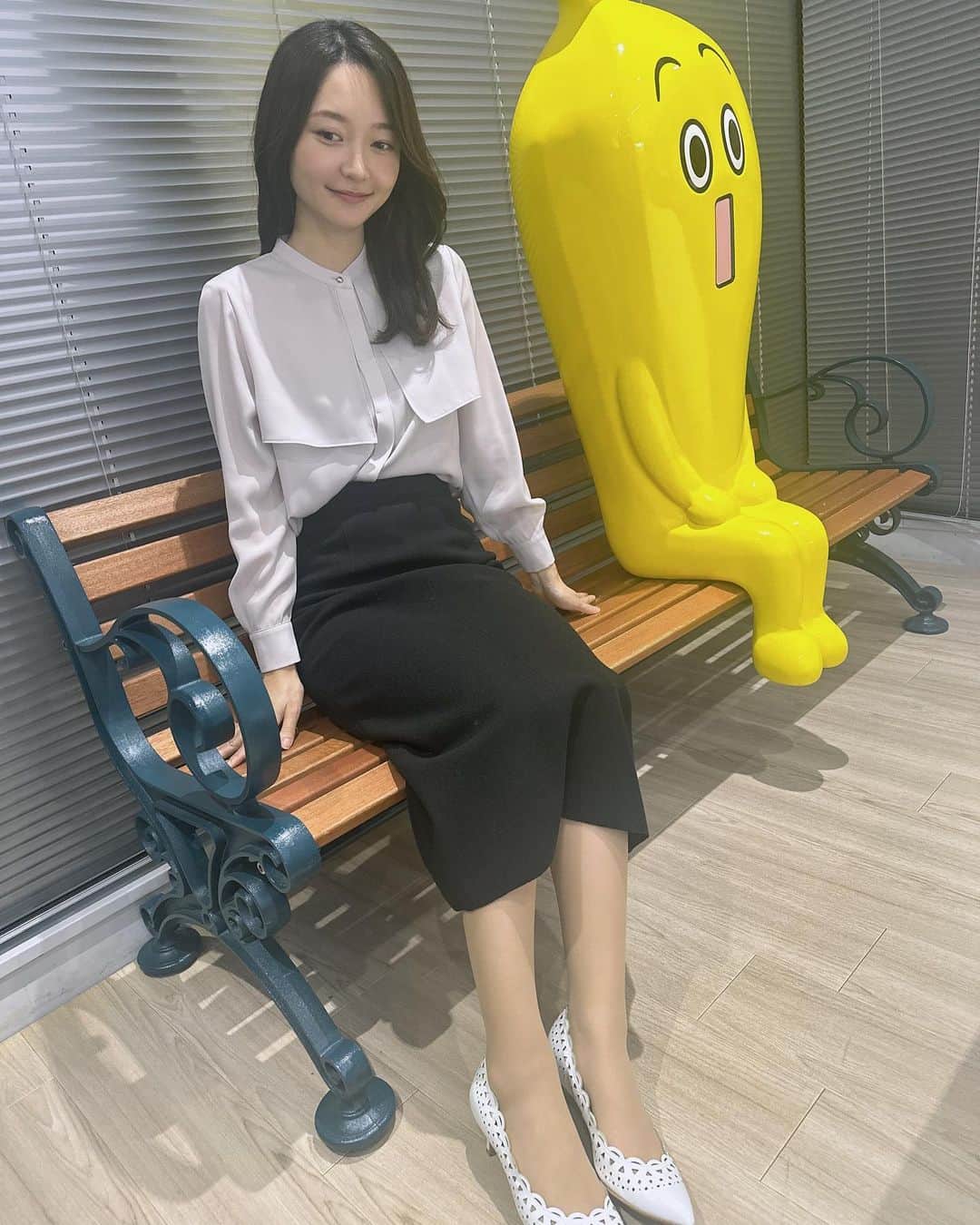 竹崎由佳さんのインスタグラム写真 - (竹崎由佳Instagram)「. プロ野球の日本シリーズ、昨日とは真逆の結果になりましたね！点差まで同じとは驚きです！ 昨日は阪神、今日はオリックスが今年を象徴するような戦いぶりをみせてくれました🔥 火曜の第３戦が楽しみだ...！！！  #みんなのスポーツ #アナウンサー #衣装 #骨格ウェーブ #高身長」10月30日 0時51分 - yuka__takezaki