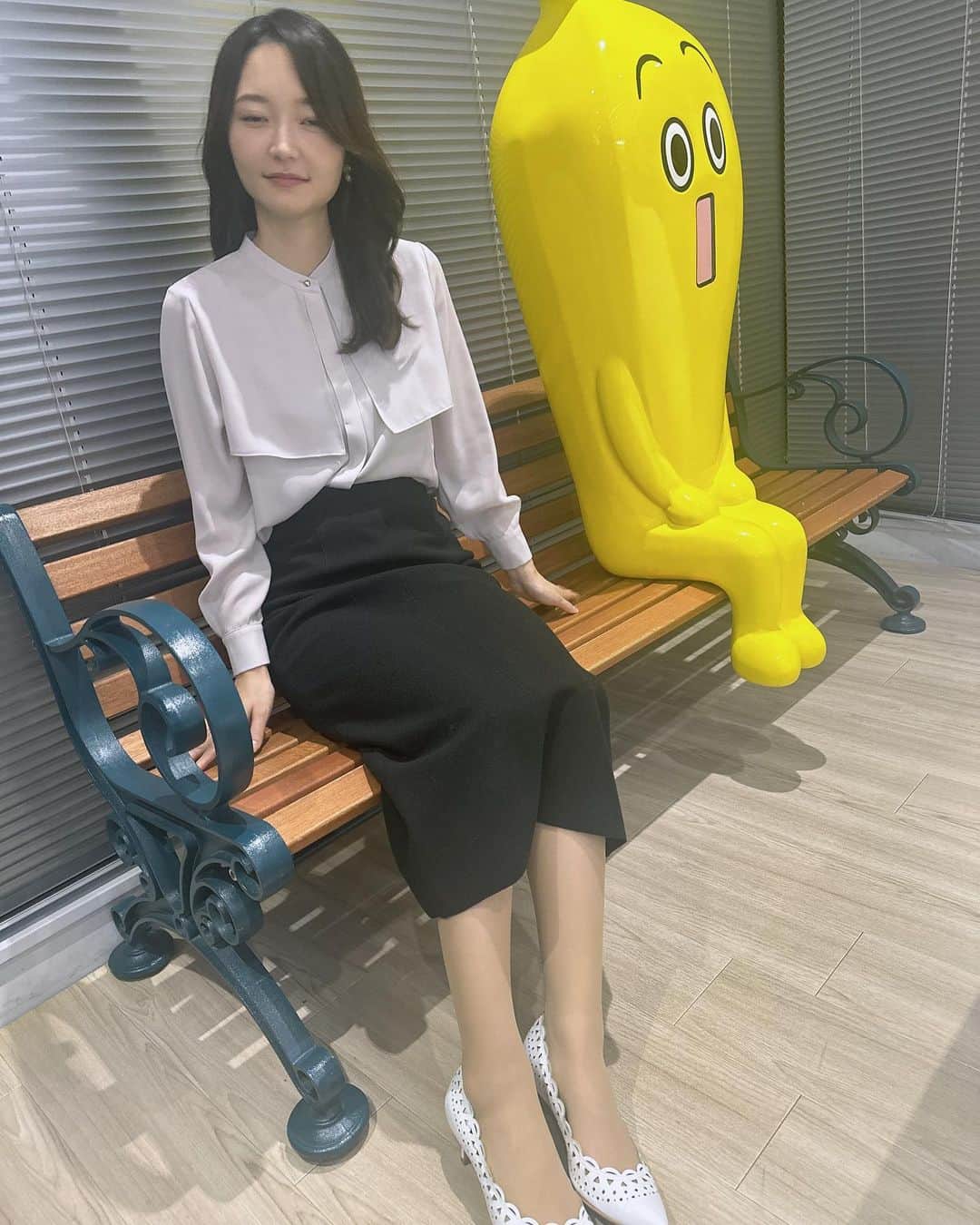 竹崎由佳さんのインスタグラム写真 - (竹崎由佳Instagram)「. プロ野球の日本シリーズ、昨日とは真逆の結果になりましたね！点差まで同じとは驚きです！ 昨日は阪神、今日はオリックスが今年を象徴するような戦いぶりをみせてくれました🔥 火曜の第３戦が楽しみだ...！！！  #みんなのスポーツ #アナウンサー #衣装 #骨格ウェーブ #高身長」10月30日 0時51分 - yuka__takezaki