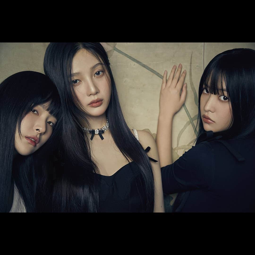 ジョイ（パク・スヨン ）のインスタグラム：「Chill Kill🖤」