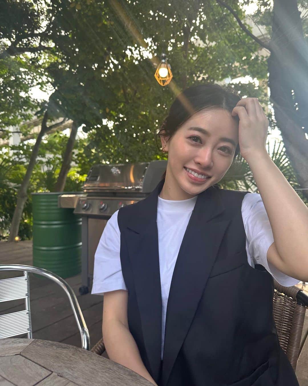 高野桃子さんのインスタグラム写真 - (高野桃子Instagram)「なにその動きは！！  って言われながら🍃笑　ゆる〜い公園お散歩DAY まだそよそよ風が気持ちよかった9月のです 鼻水かみすぎて鼻赤い」10月30日 1時04分 - takano_sd
