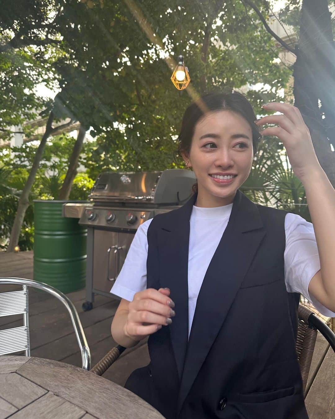 高野桃子さんのインスタグラム写真 - (高野桃子Instagram)「なにその動きは！！  って言われながら🍃笑　ゆる〜い公園お散歩DAY まだそよそよ風が気持ちよかった9月のです 鼻水かみすぎて鼻赤い」10月30日 1時04分 - takano_sd