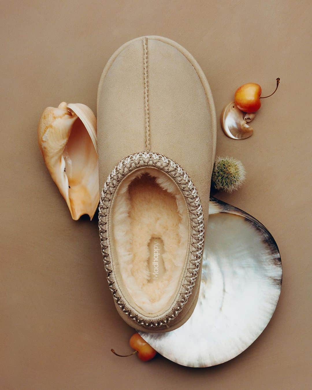 アグのインスタグラム：「Introducing The Tasman Slipper by Madhappy & UGG. Available globally in limited quantities on Tuesday, October 31st at 12PM ET at Madhappy.com and our Soho & Chicago Seasonal Shops.」