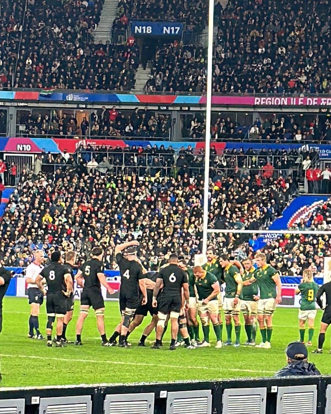 チャド・ルクロさんのインスタグラム写真 - (チャド・ルクロInstagram)「Breakfast in Poland, lunch in Germany and finally dinner in Paris where I watched the @bokrugby win their 4th World Cup 🇿🇦👑 so much passion and heart amongst these players, all of them are true champions ❤️」10月30日 1時21分 - chadleclos92