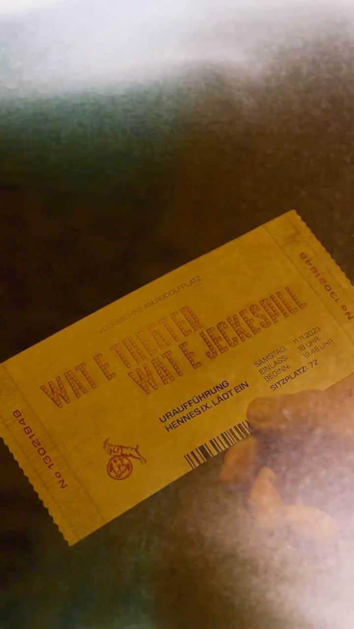 1.FCケルンのインスタグラム：「Montag. 30. Oktober. 9 Uhr. 🤫  _______ #effzeh」