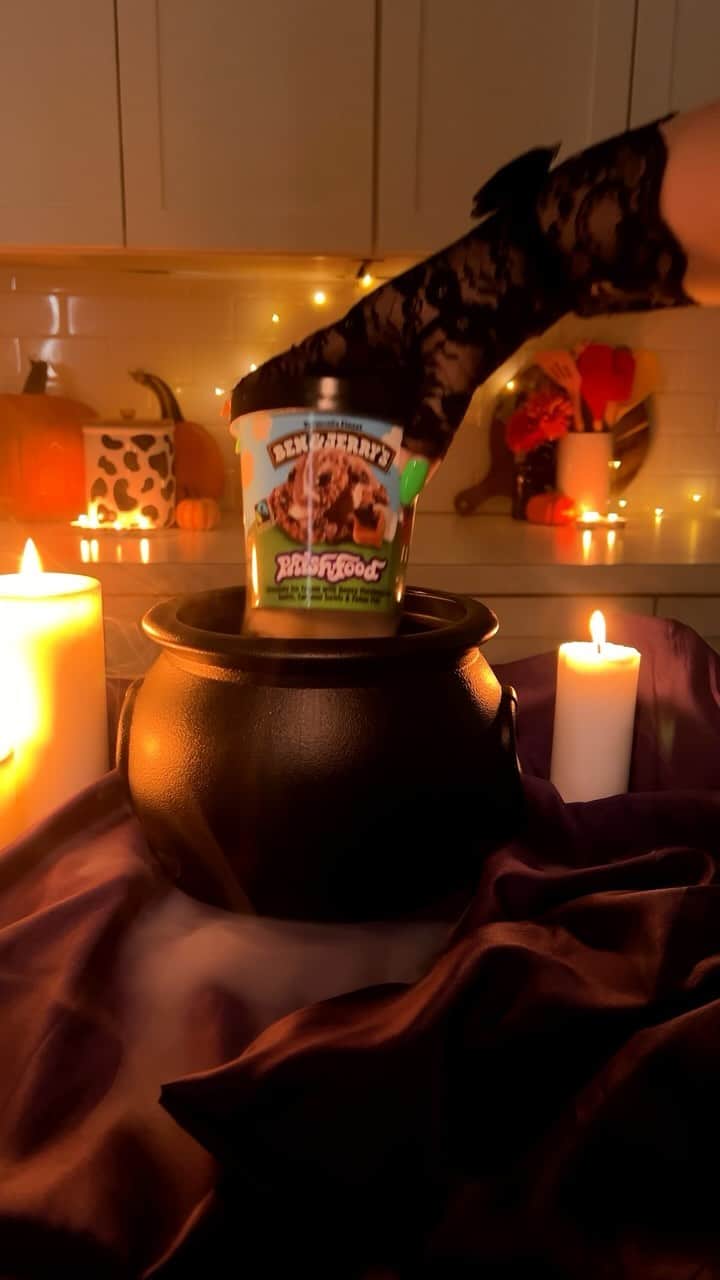 Ben & Jerry'sのインスタグラム：「You bring the scary movie, we’ll bring the chunks and swirls. #benandjerrys #icecream #movienight #scarymovie #halfbaked #netflixchillld #halloween」
