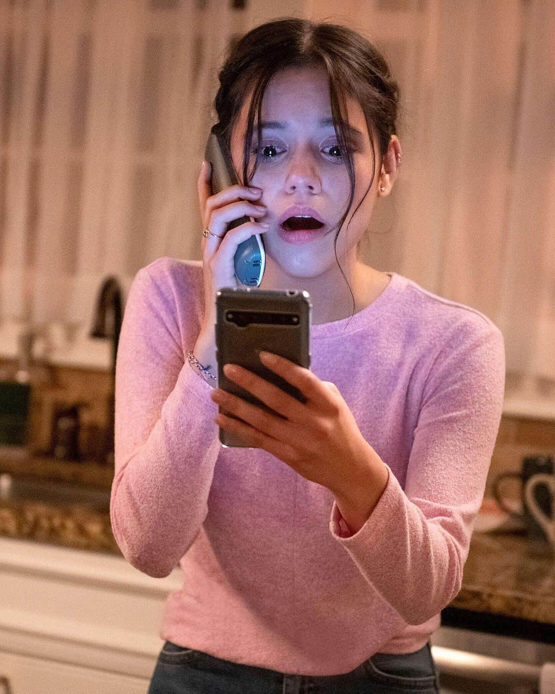 WHO WHAT WEARのインスタグラム：「Me checking my bank account after shopping the Sephora sale. See the must-have makeup, skincare, and fragrance selects our beauty editors are adding to their carts at the link in bio. 🌟 photo: alamy」