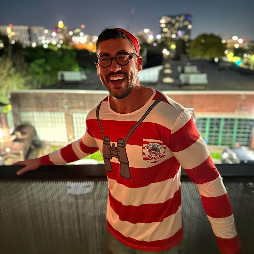ジョッシュ・マレーのインスタグラム：「Ya found me! #WheresWaldo」