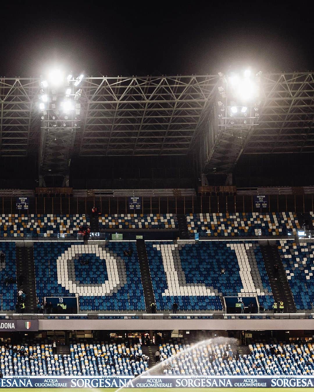 SSCナポリさんのインスタグラム写真 - (SSCナポリInstagram)「Benvenuti al Maradona 🔥🏟️  💙 #ForzaNapoliSempre」10月30日 2時38分 - officialsscnapoli