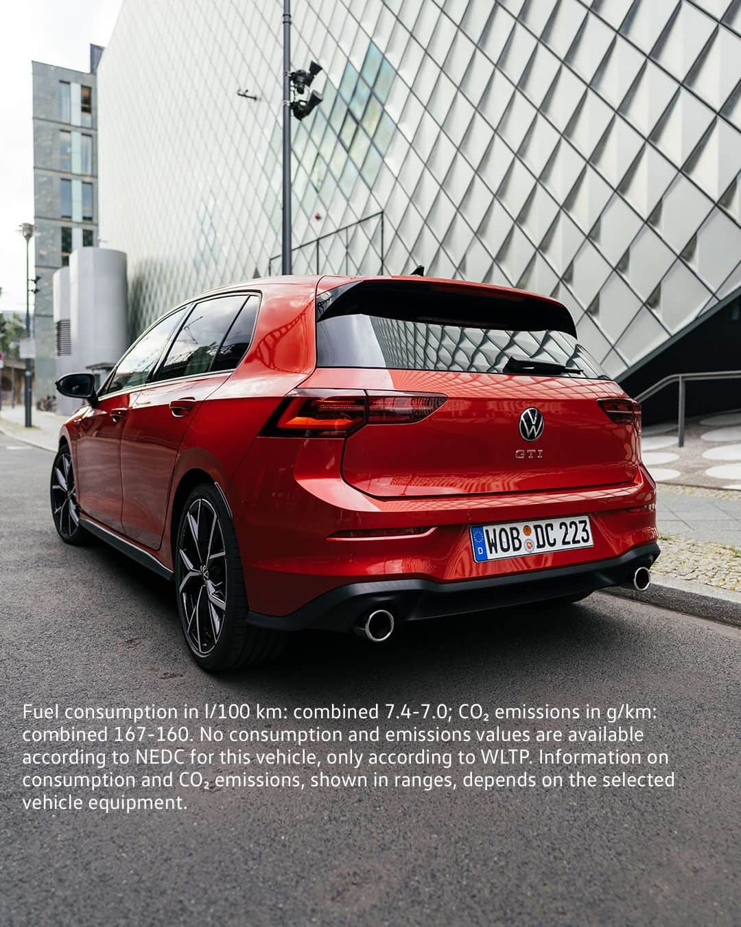 フォルクスワーゲンさんのインスタグラム写真 - (フォルクスワーゲンInstagram)「Expressive from every angle.❤️ #dream #urban #vwgolfgti #volkswagen #vw The vehicle displayed shows optional equipment.」10月30日 3時01分 - volkswagen