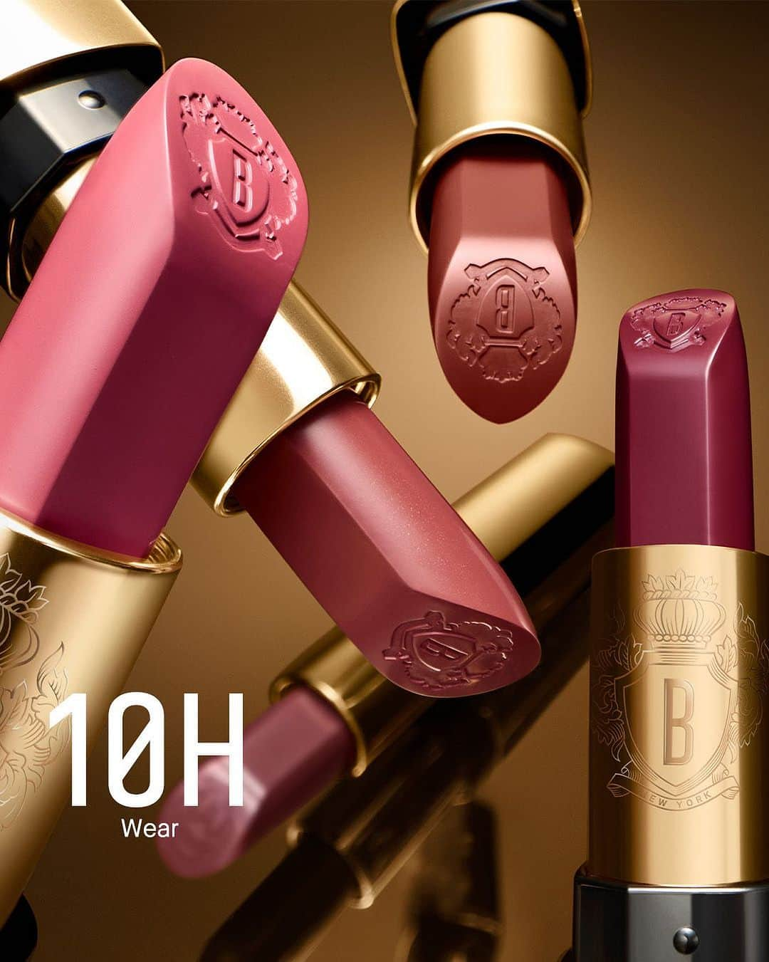 ボビイブラウンさんのインスタグラム写真 - (ボビイブラウンInstagram)「Bold lips to fall for. Find your perfect berry shade of Luxe Lipstick for 10 hours of hydration and color-true wear.  BERRY LIP LINEUP (L to R):  • Soft Berry • Downtown Plum • Bond • Cranberry • Plum Brandy  Which shade are you trying out? Tell us below.  #BobbiBrown #LuxeLip #Lipstick #FallMakeupLook #FallLips #BerryLips #Beauty」10月30日 3時24分 - bobbibrown