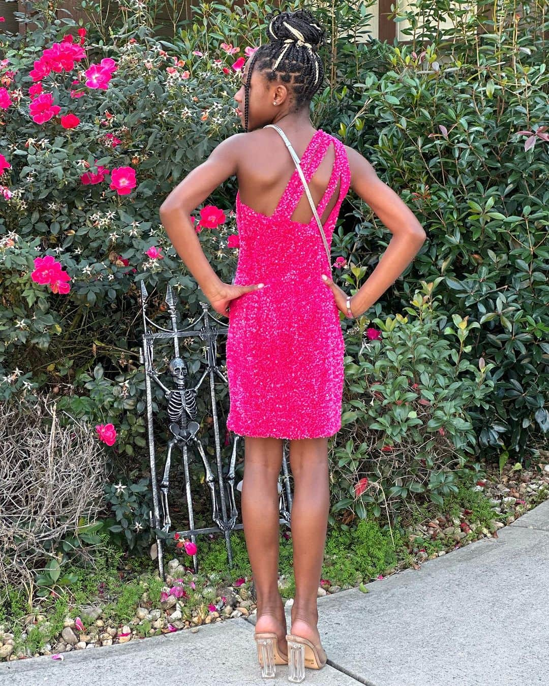 エイス・フッドさんのインスタグラム写真 - (エイス・フッドInstagram)「My Strong, confident, beautiful, creative daughter look stunning for homecoming dance! Def an emotional moment, crazy how time flys! #FatherHood」10月30日 3時40分 - acehood