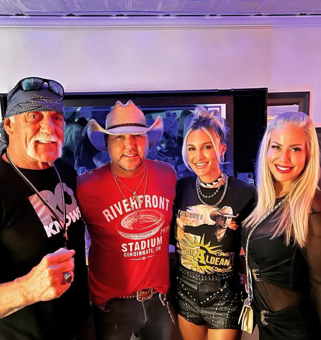 ハルク・ホーガンのインスタグラム：「Hanging out with Mrs. Sky Hogan, Jason and Brittany Aldean before he tore T Town down!」