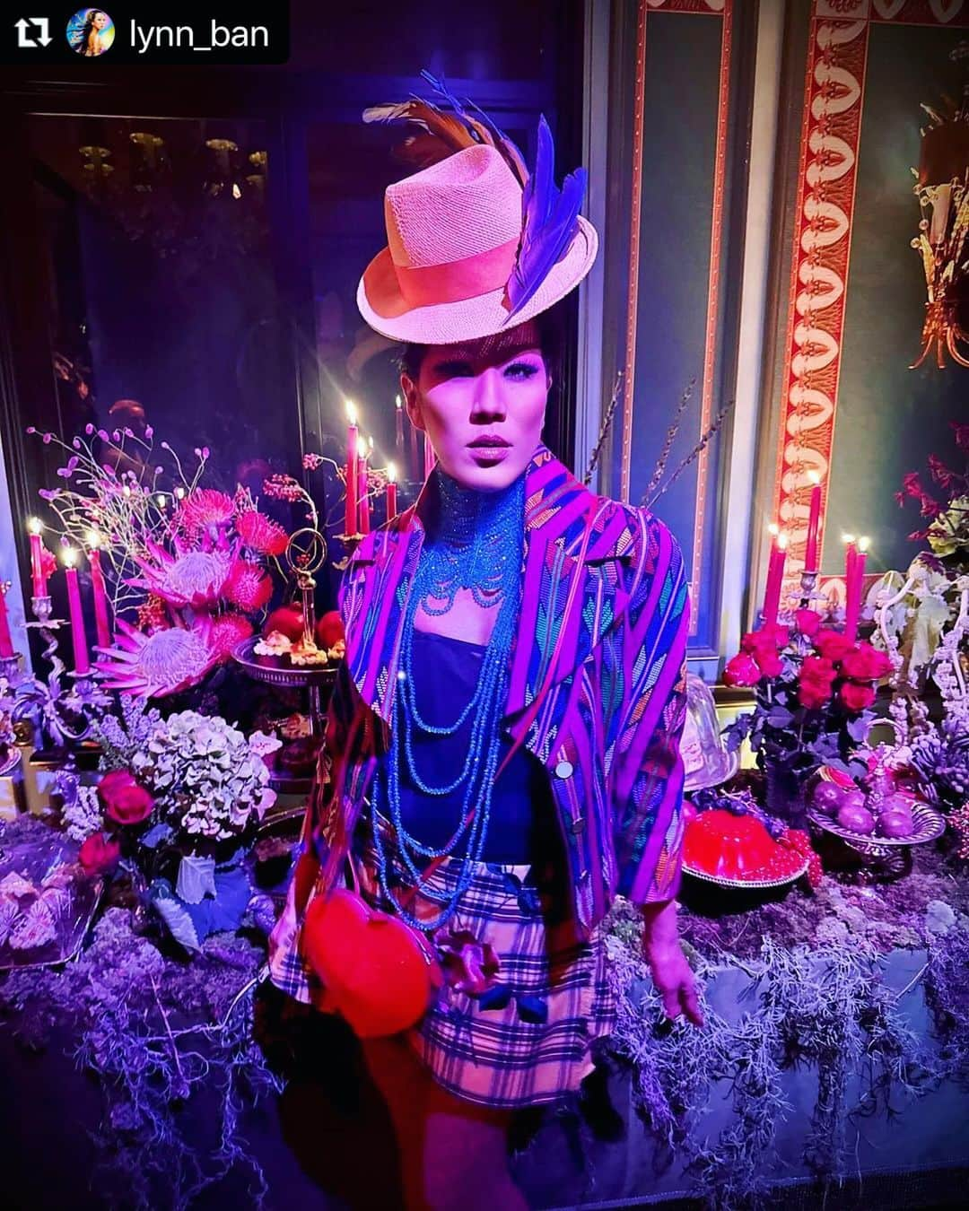 ピアーズアトキンソンのインスタグラム：「Glorious @lynn_ban wears #piersatkinson #flyaway trilby 💙🩷❤️💛❤️🩷💜 #Repost @lynn_ban ・・・ Down The Rabbit Hole 🌀🍄 🌀@the22.london」