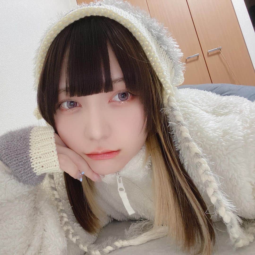 やねのインスタグラム：「たのしいだけで生きていけたらいいね〜(ᜊ ･･ )ᜊﾊﾋﾟ」