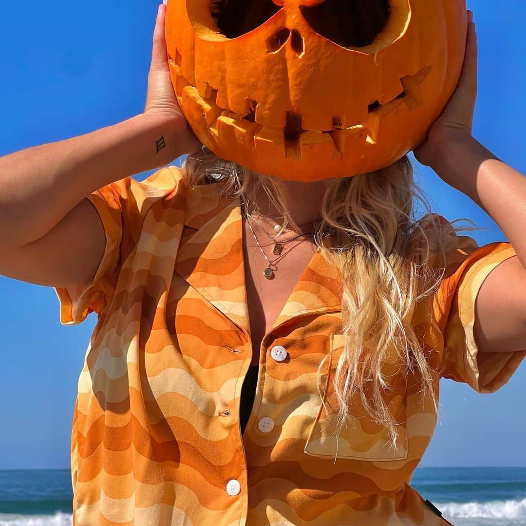 ボディーグローブのインスタグラム：「🎃🧡」