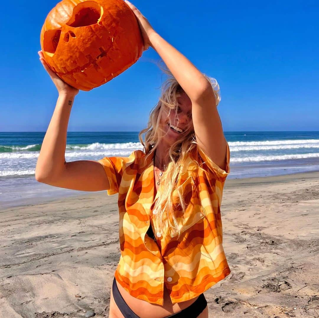 ボディーグローブさんのインスタグラム写真 - (ボディーグローブInstagram)「🎃🧡」10月30日 5時40分 - bodyglove