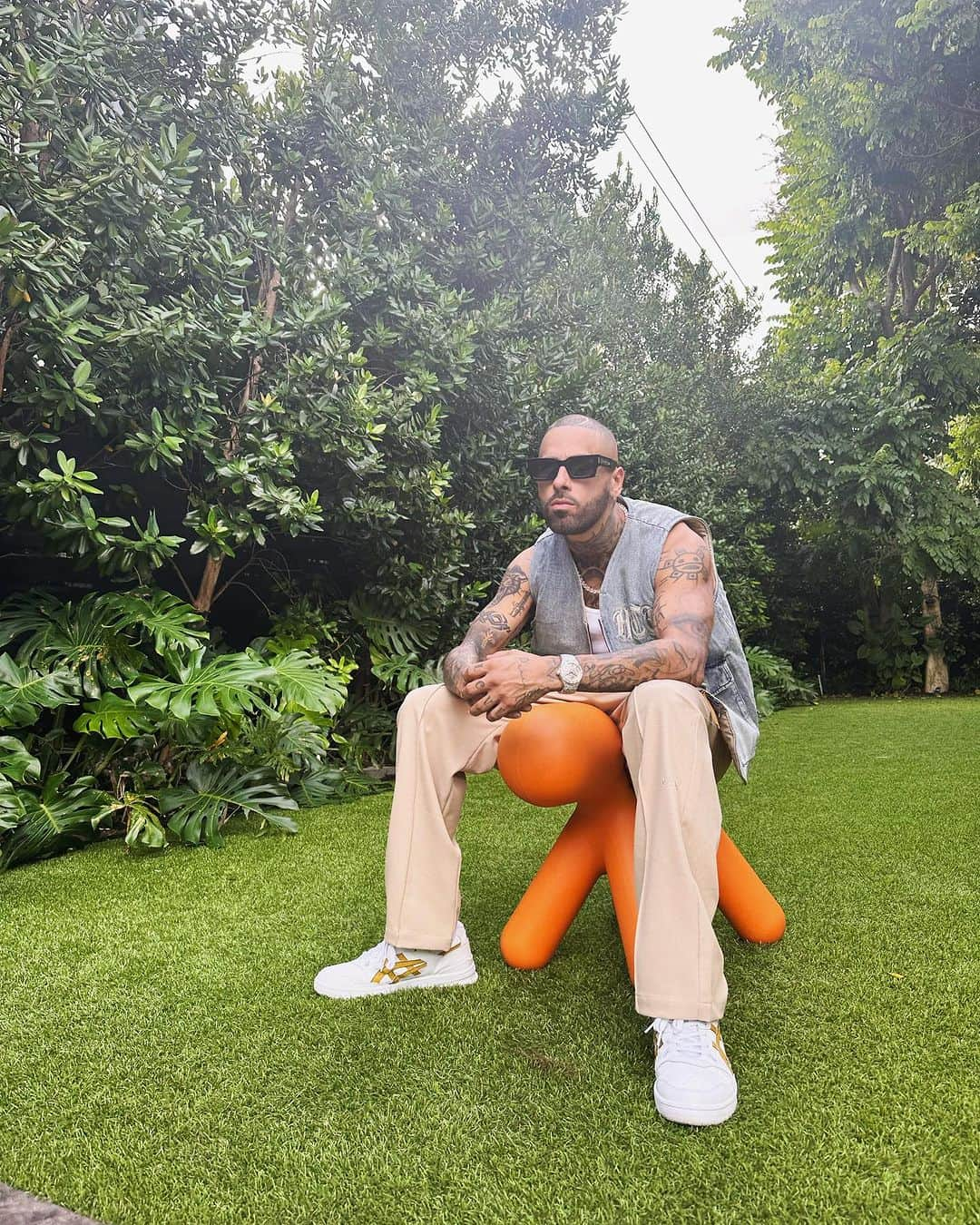 NICKY JAMのインスタグラム：「Chillingdrina」