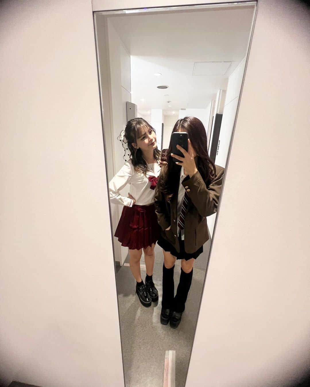 田仲埜愛のインスタグラム：「.  めがさん♡  #制服 #jkブランド  #jkの素敵な思い出  #sweet16委員会 #07 #田仲埜愛」