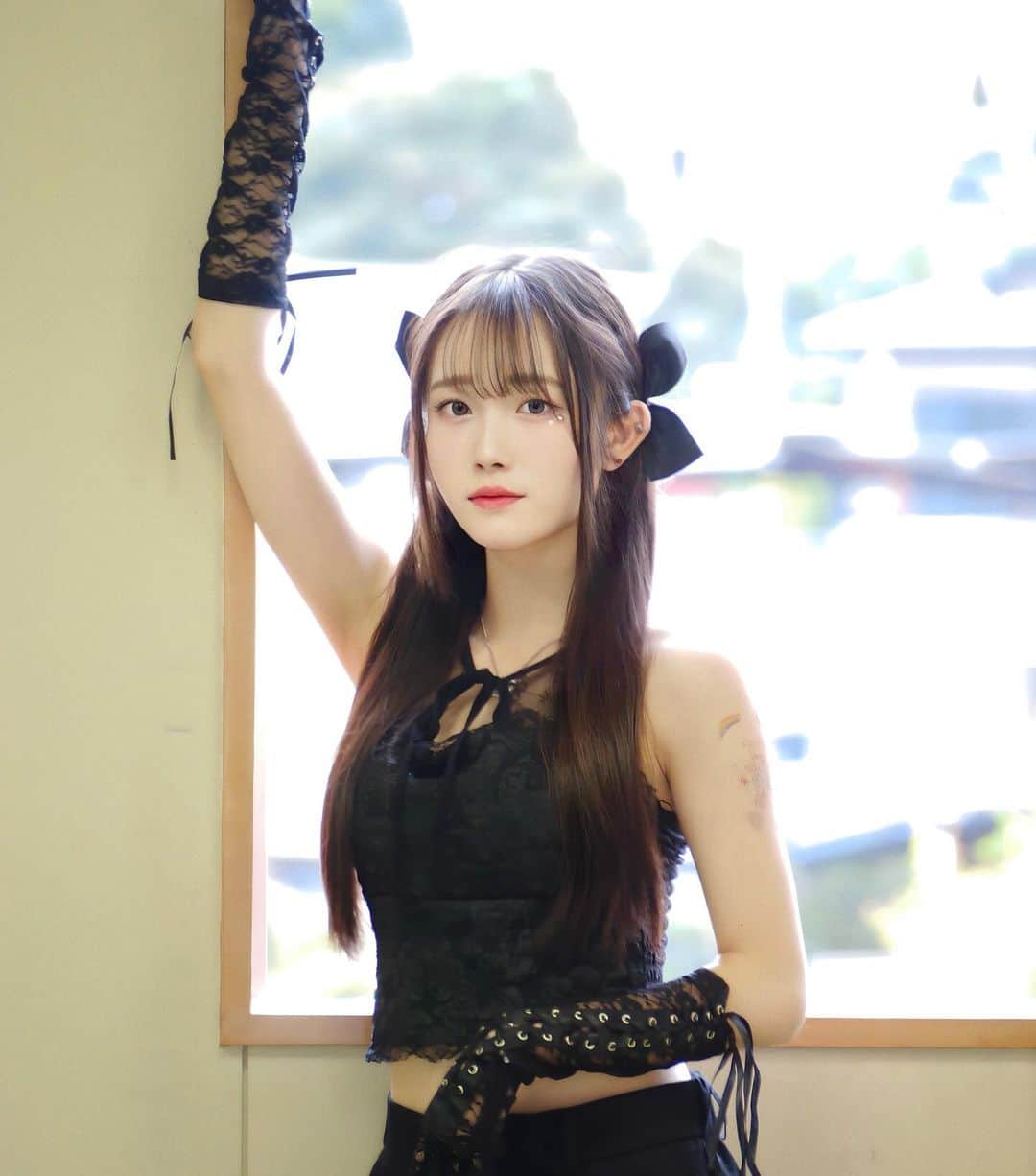 桜田結愛のインスタグラム：「・  文化祭Photo ③  #文化祭 #camera  #ootd #fashion #black  #アームカバー  #05 #jk #ljk #高校生  #ljkブランド #ljkの素敵な思い出」