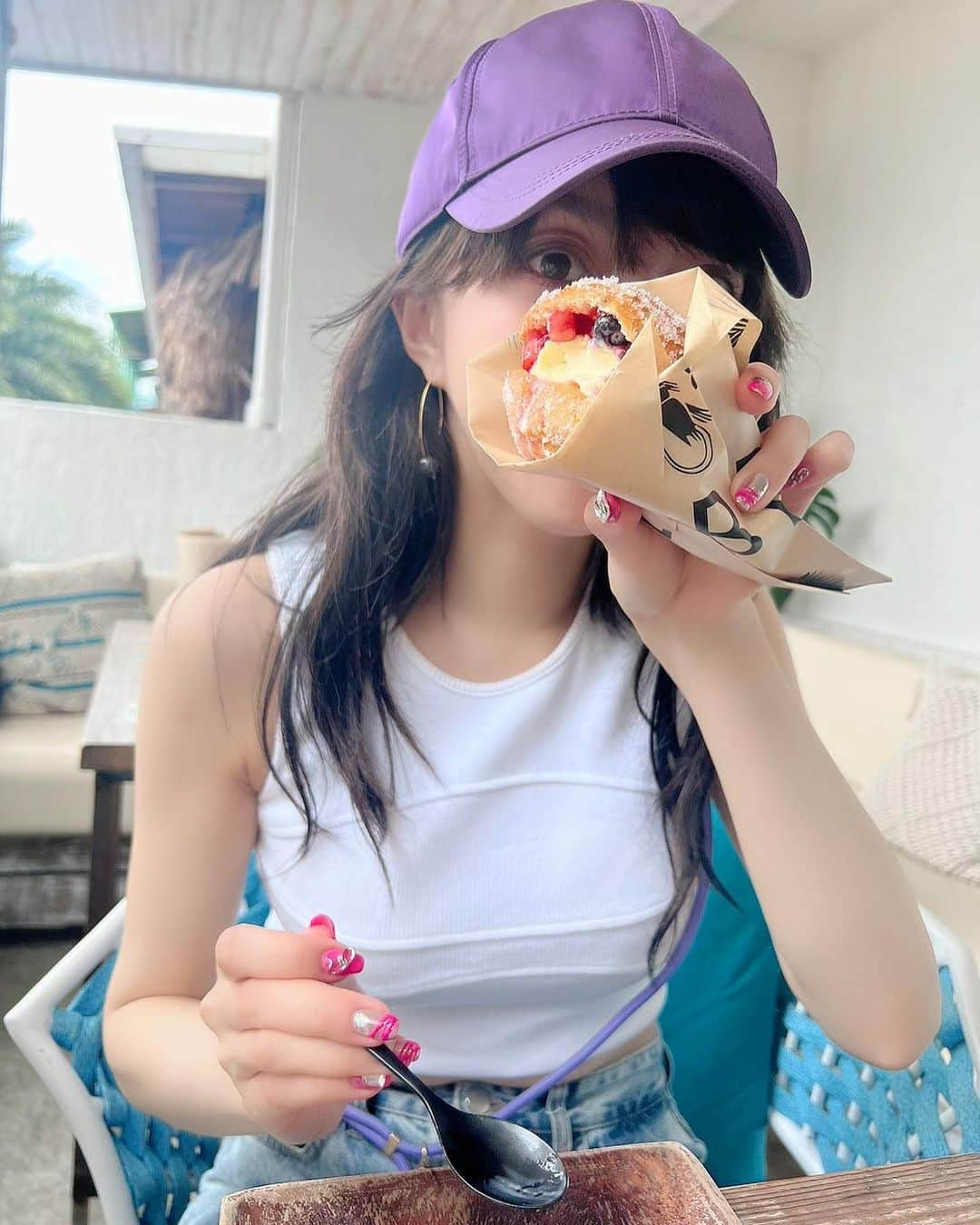 美弥るりかさんのインスタグラム写真 - (美弥るりかInstagram)「. 夏の思い出🐳🏖️🦦🧜‍♀️🌴 （いや、春かもしれない…）  #時差投稿にも程がある」10月15日 21時52分 - rurika_miya_official