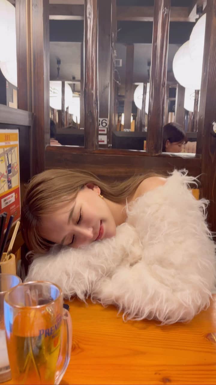 のインスタグラム：「姉と🍺笑」