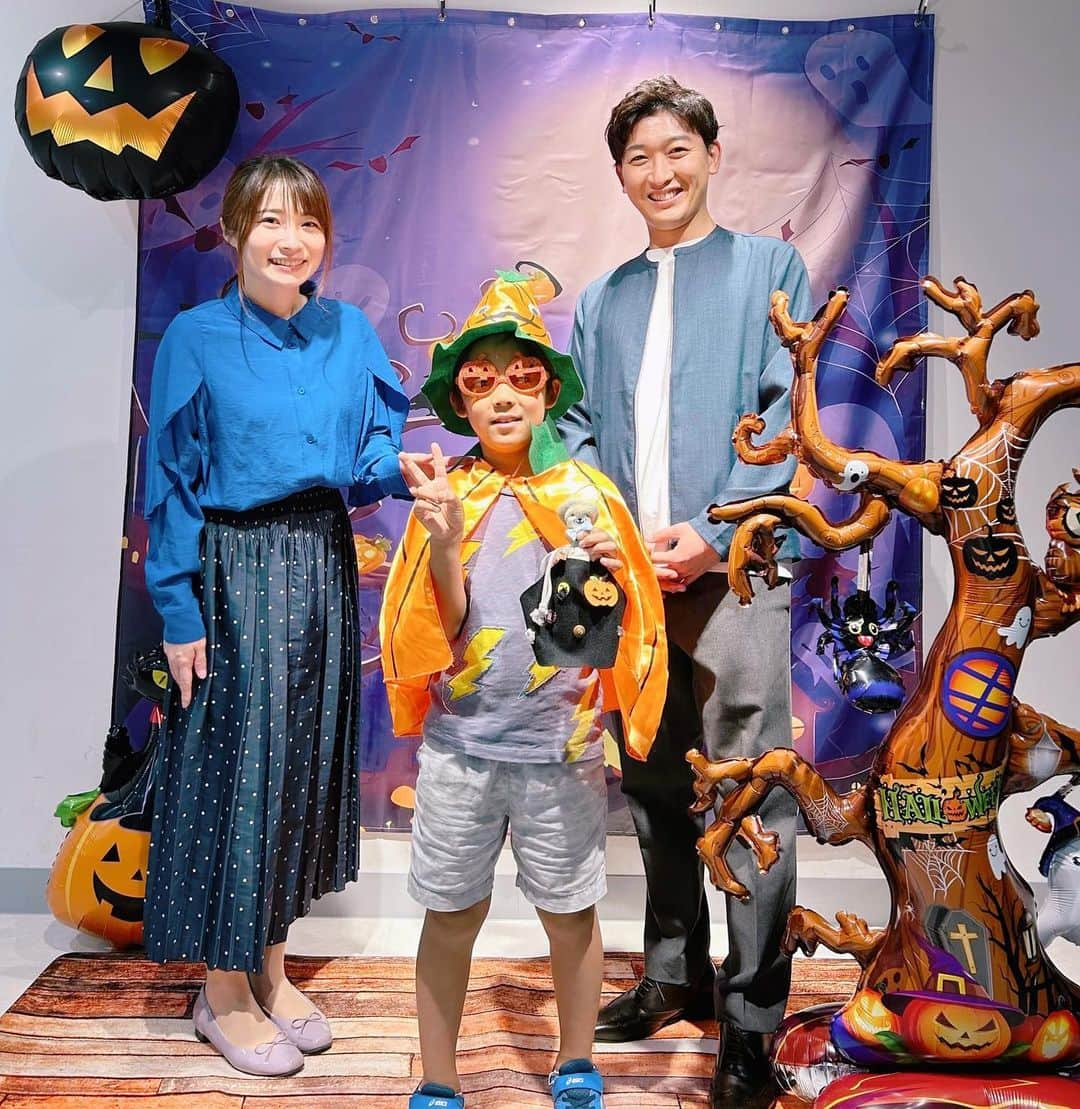 國本未華さんのインスタグラム写真 - (國本未華Instagram)「東芝未来科学館にてシリーズ開催中、ハロウィンイベント第一弾🎃  企画から実施まで打ち合わせを重ねて迎えられた当日。子供たちも、保護者の皆様にも楽しんで学んでもらえたようで率直に嬉しい。そしてホッとしています。  今月は第二弾、第三弾も行います👻 #こども天気部屋 #ハロウィン #東芝未来科学館 #イベント #小学生」10月15日 22時27分 - kunimoto_mika