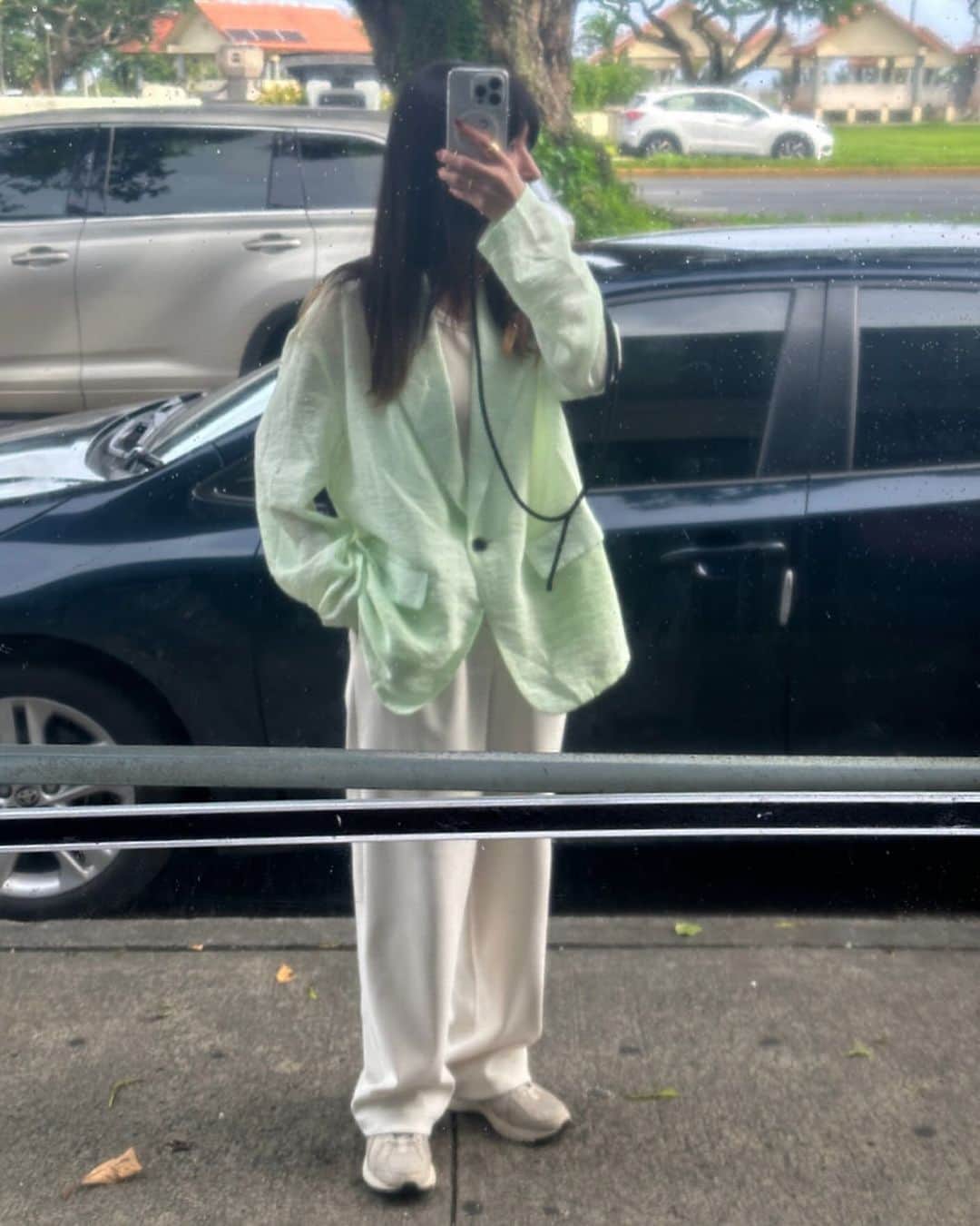 松本恵奈のインスタグラム：「グアムのお散歩中にパシャリ📷」