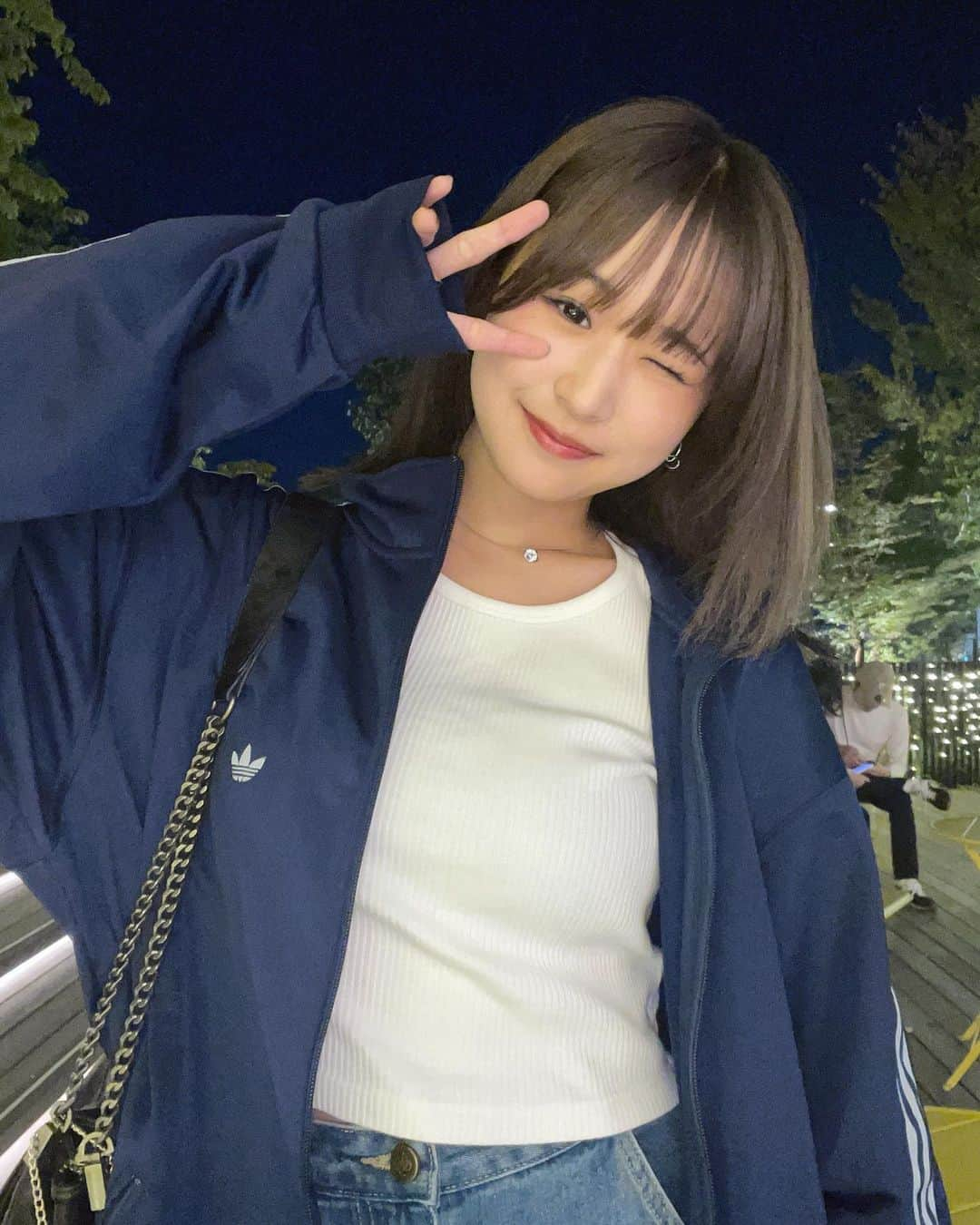 岩間妃南子さんのインスタグラム写真 - (岩間妃南子Instagram)「・ ・ ・ adidasジャージ⛰️💙 ・ ・ ・ #adidas #アディダス #adidasジャージ #アディダスコーデ #ジャージコーデ #スポーティーコーデ」10月15日 22時28分 - hinako.1116