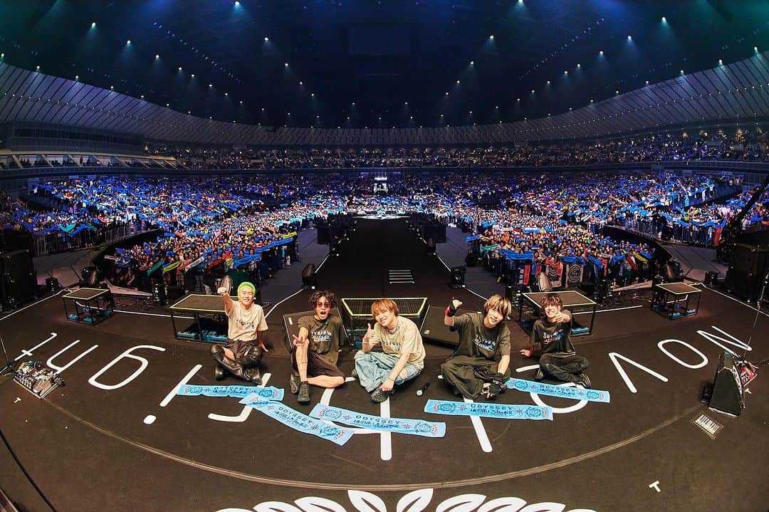 のインスタグラム：「パンパンの横浜アリーナ最高でした。 ODYSSEYツアーこれにて終了！ 幸せすぎるツアーをありがとうございました！ 11年目のNovelbrightもよろしく！！！」