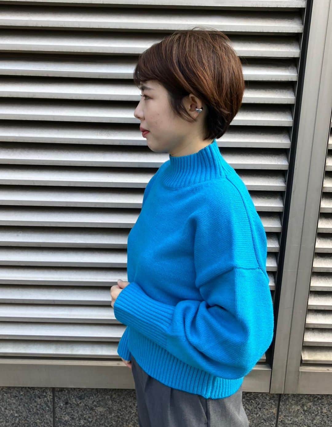 ropepicnic_credokayama さんのインスタグラム写真 - (ropepicnic_credokayama Instagram)「🧶  スタイルアップが叶うクロップドカラフルニット🌈  袖のふんわりシルエットが可愛い秋冬ニットです🧶  現在の店頭展開カラーはターコイズブルー、ピンク、キナリ、ライトグレー、ブラックの５色です🫶🏻  ニット　38サイズ #gdm53120  #クロップド丈  #ロペピクカラフルニット   スタッフ:kumi(1〜2枚目) #クレドピク152cm  #クレドピクストレート  #クレドピクイエベ   パンツ #gds53060  #スカーチョ   スタッフ:かんちゃん(3〜4枚目) #クレドピク165cm  #クレドピクストレート  #クレドピクブルベ   スカート #gdc53040  #ラナテックマーメイドスカート   スタッフ:ゆん(5〜7枚目) #クレドピク155cm  #クレドピクストレート  #クレドピクブルベ   パンツ #gds53160  #ストレッチワイドパンツ   スタッフ:UDA(8〜10枚目) #クレドピク162cm  #クレドピクナチュラル  #クレドピクイエベ   スカート #gdc53070 #レースマーメイドスカート   タートル #gdm13270  #シアージャガードタートル   ぜひ店頭でご覧ください👀💖  #ロペピクニック  #クレド岡山  #クレド岡山ロペピクニック」10月15日 15時01分 - ropepicnic_credokayama