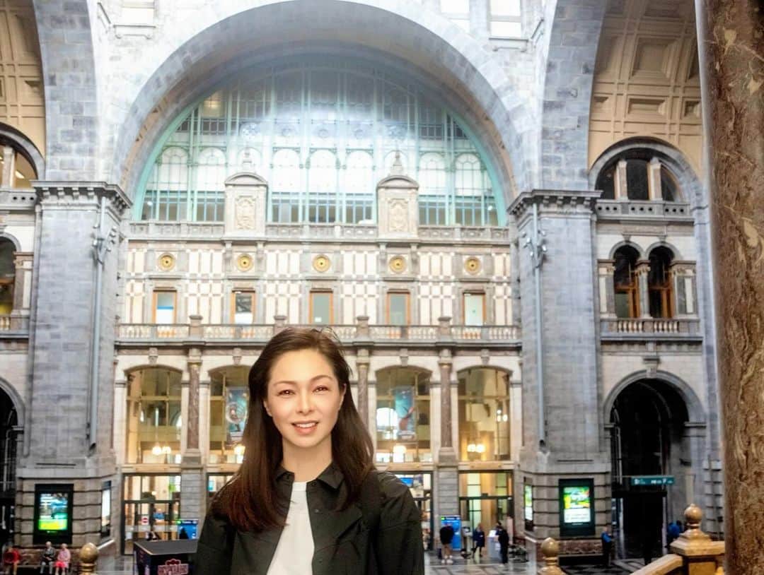 川原亜矢子さんのインスタグラム写真 - (川原亜矢子Instagram)「アントワープ駅 #antwerpen #belgium #antwerpen #アントワープ」10月15日 14時58分 - ayakokawahara