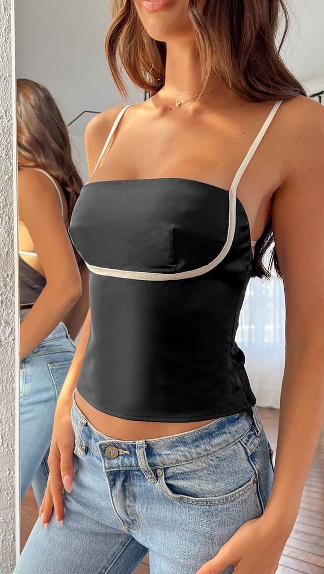 Beginning Boutiqueのインスタグラム：「Elevated basics for your Summer wardrobe 🖤 Our best-selling Tamra Black Low Back Top has been RESTOCKED online!」