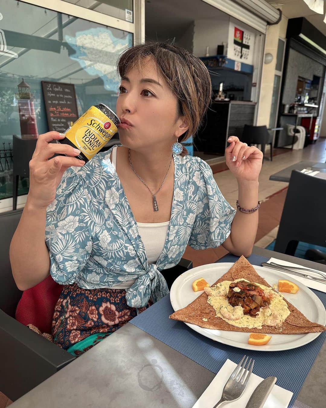 星那美月さんのインスタグラム写真 - (星那美月Instagram)「絶対2人が飲まないであろう物w  #newcaledonia #japanese」10月15日 15時02分 - mitsukihoshina