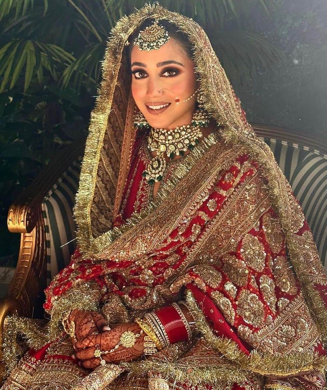 Indianstreetfashionさんのインスタグラム写真 - (IndianstreetfashionInstagram)「A Punjabi bride’s beauty reflects the rich tapestry of her culture and heritage. #indianstreetfashion @indianstreetfashion  #indianbride #bridalcharm #timelessbeauty #indianbride  #traditionalelegance 👰🏻: @amritakhurana | Mua : @jasmeetkapany」10月15日 15時12分 - indianstreetfashion