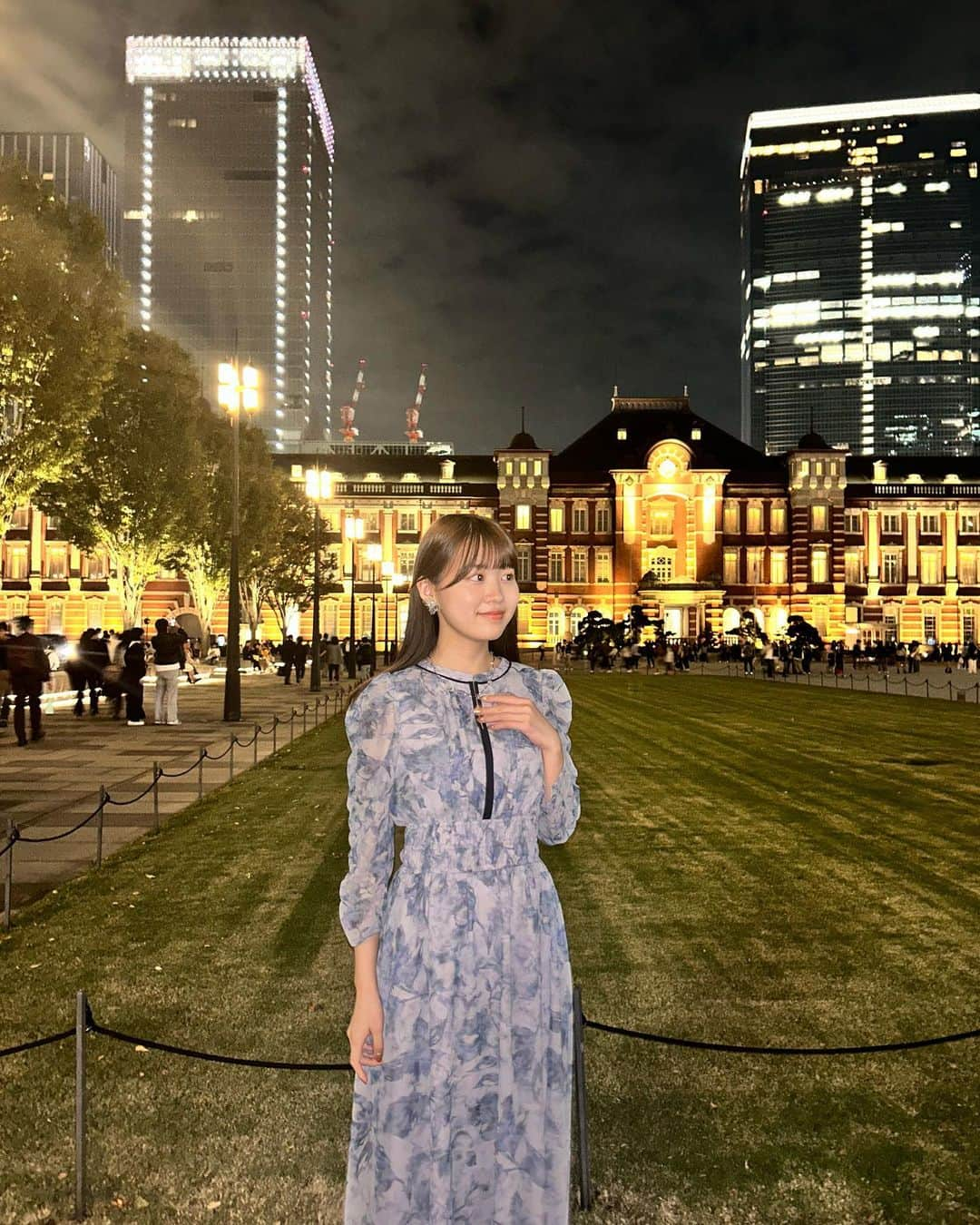 今井陽菜さんのインスタグラム写真 - (今井陽菜Instagram)「東京駅の夜景⟡.·*. 何気に東京駅の外観見たことなかった...綺麗！ ・ ・ ・ #東京 #東京駅 #夜景」10月15日 15時17分 - haruna__imai