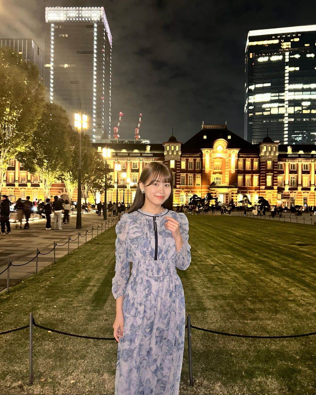 今井陽菜さんのインスタグラム写真 - (今井陽菜Instagram)「東京駅の夜景⟡.·*. 何気に東京駅の外観見たことなかった...綺麗！ ・ ・ ・ #東京 #東京駅 #夜景」10月15日 15時17分 - haruna__imai