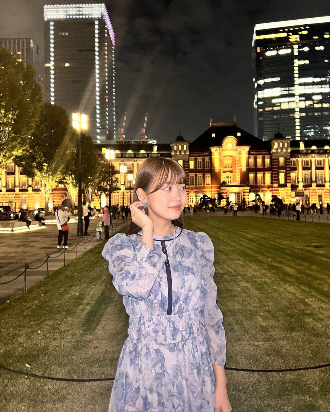 今井陽菜さんのインスタグラム写真 - (今井陽菜Instagram)「東京駅の夜景⟡.·*. 何気に東京駅の外観見たことなかった...綺麗！ ・ ・ ・ #東京 #東京駅 #夜景」10月15日 15時17分 - haruna__imai