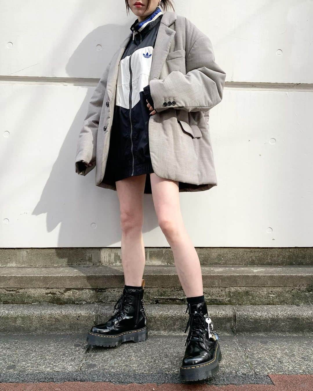 birthdeathのインスタグラム：「New Arrivals  UNUSED - Padded jacket BEIGE×BROWN  80's adidas nylon track jacket  #birthdeath #unused_inc  #vintage」