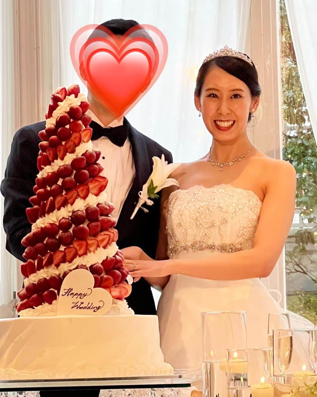 大家彩香さんのインスタグラム写真 - (大家彩香Instagram)「先日、妹が結婚式を 挙げました💒🩷  いくつになっても、ついつい 子ども扱いしてしまう妹が あんなに立派になって…  たくさんの方から祝福されて…  両親のもとを 巣立っていく姿に 涙が止まりませんでした。  何百枚って写真、撮ったなぁー🩷 幸せな一日でした❤️  姉バカで、ごめんなさい🥹🩵  #stv #札幌テレビ #大家彩香 #女子アナ #ウェディングドレス #結婚式 #花嫁 #ウェディングパーティー #姉妹 #着物 #どさんこワイド朝」10月15日 16時00分 - ayaka_oie_official