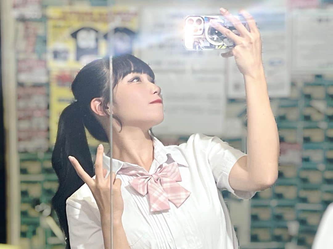 馬渕恭子のインスタグラム：「✌️」