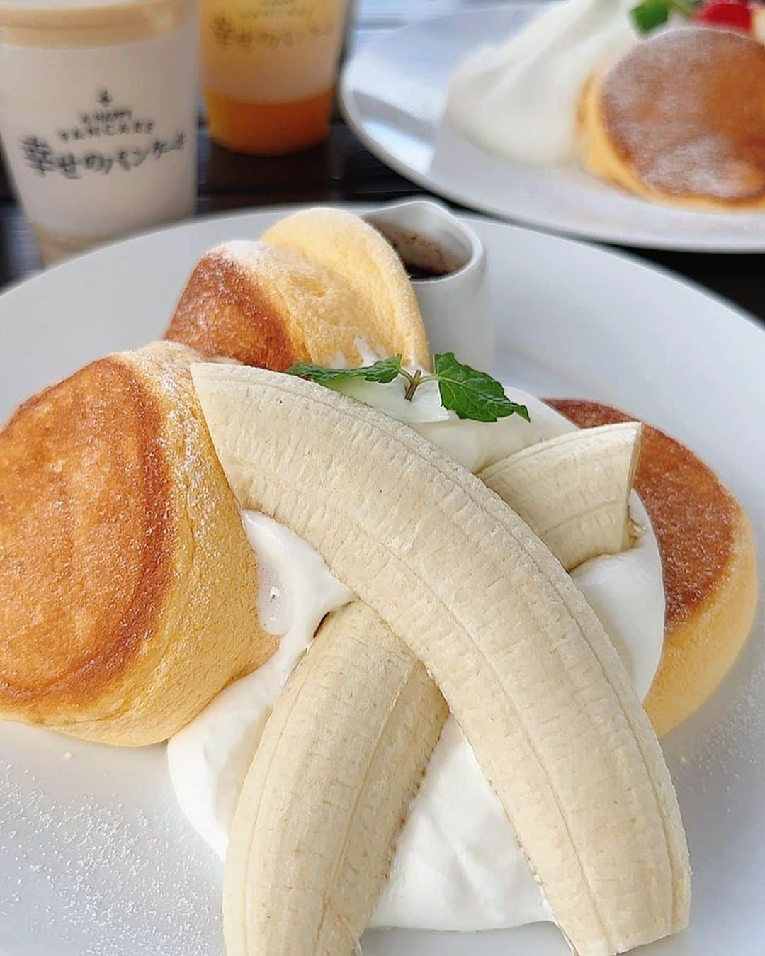 大知めぐみさんのインスタグラム写真 - (大知めぐみInstagram)「本当に本当に幸せのパンケーキでした🥞💕 ⁡ 淡路島旅行のYouTubeは、もう少しで完成予定です!! ⁡ 夜中が作業時間になるから、毎回深夜があと3時間くらい増えて欲しいと思ってしまう😅w ⁡ のろのろペースですが、頑張って編集中です!!🙇🏻‍♀️💦✨ ⁡ ⁡ ⁡ ⁡ ⁡ ⁡ ⁡ ⁡ ⁡ #娘 #育児 #子供 #子供のいる暮らし #こども  #こどものいる暮らし#4歳 #主婦#女の子のママ  #女の子ママ #육아스타그램 #淡路島  #淡路島観光  #淡路島グルメ  #淡路島カフェ  #淡路島ランチ  #淡路島旅行  #淡路島デート  #淡路島ドライブ  #幸せのパンケーキ  #パンケーキカフェ  #パンケーキ巡り  #パンケーキ  #パンケーキ専門店  #パンケーキランチ  #パンケーキ部  #家族旅行  #淡路島観光スポット  #淡路島カフェ巡り  #淡路島スイーツ」10月15日 16時04分 - megmeg0715