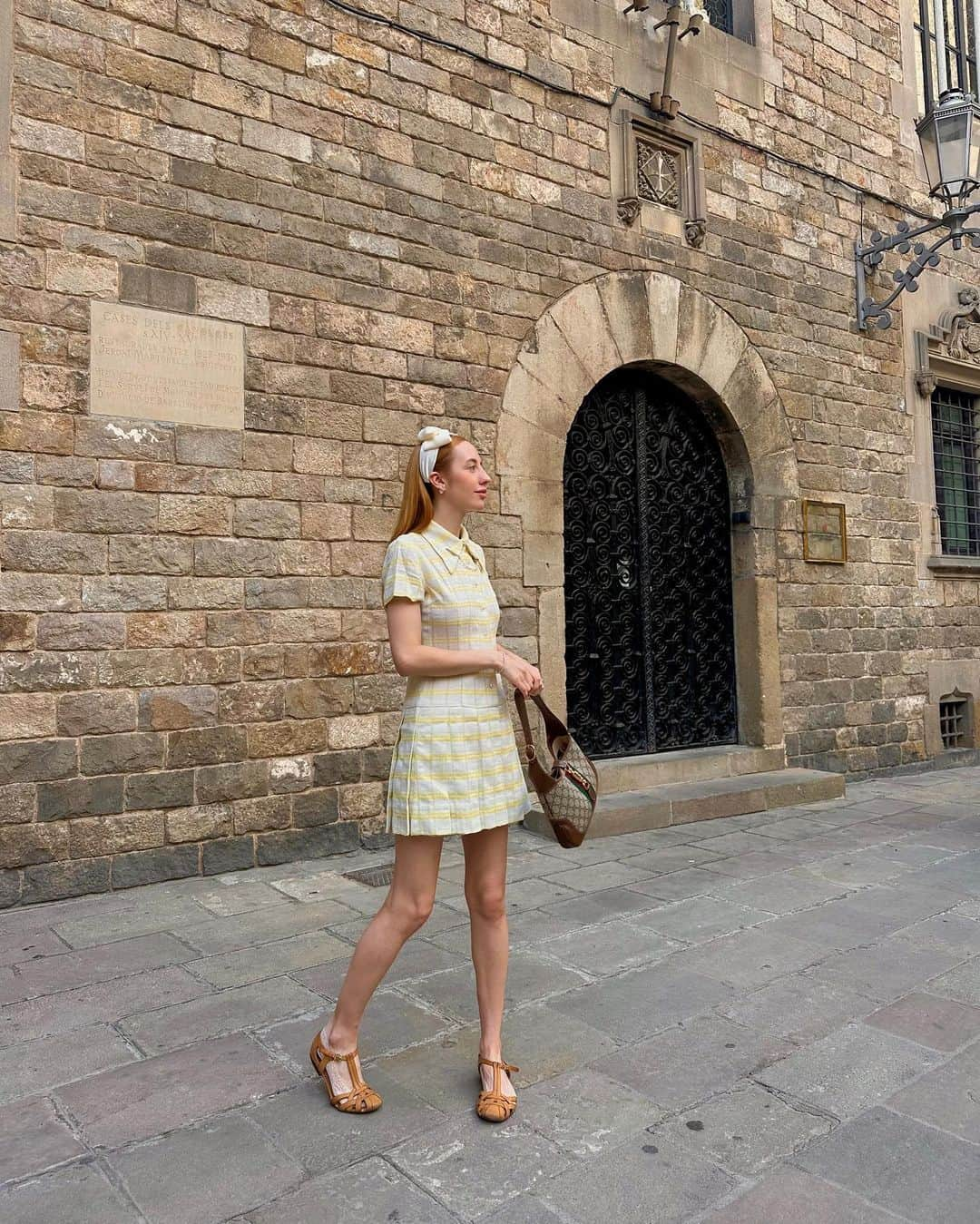 ベッキー・クルーエルさんのインスタグラム写真 - (ベッキー・クルーエルInstagram)「this yellow drop waist vintage dress is an all time favourite - a lucky find vintage shopping from Tokyo this summer ☀️ if the weather is gorgeous I would wear it every day!」10月15日 16時35分 - beckiicruel