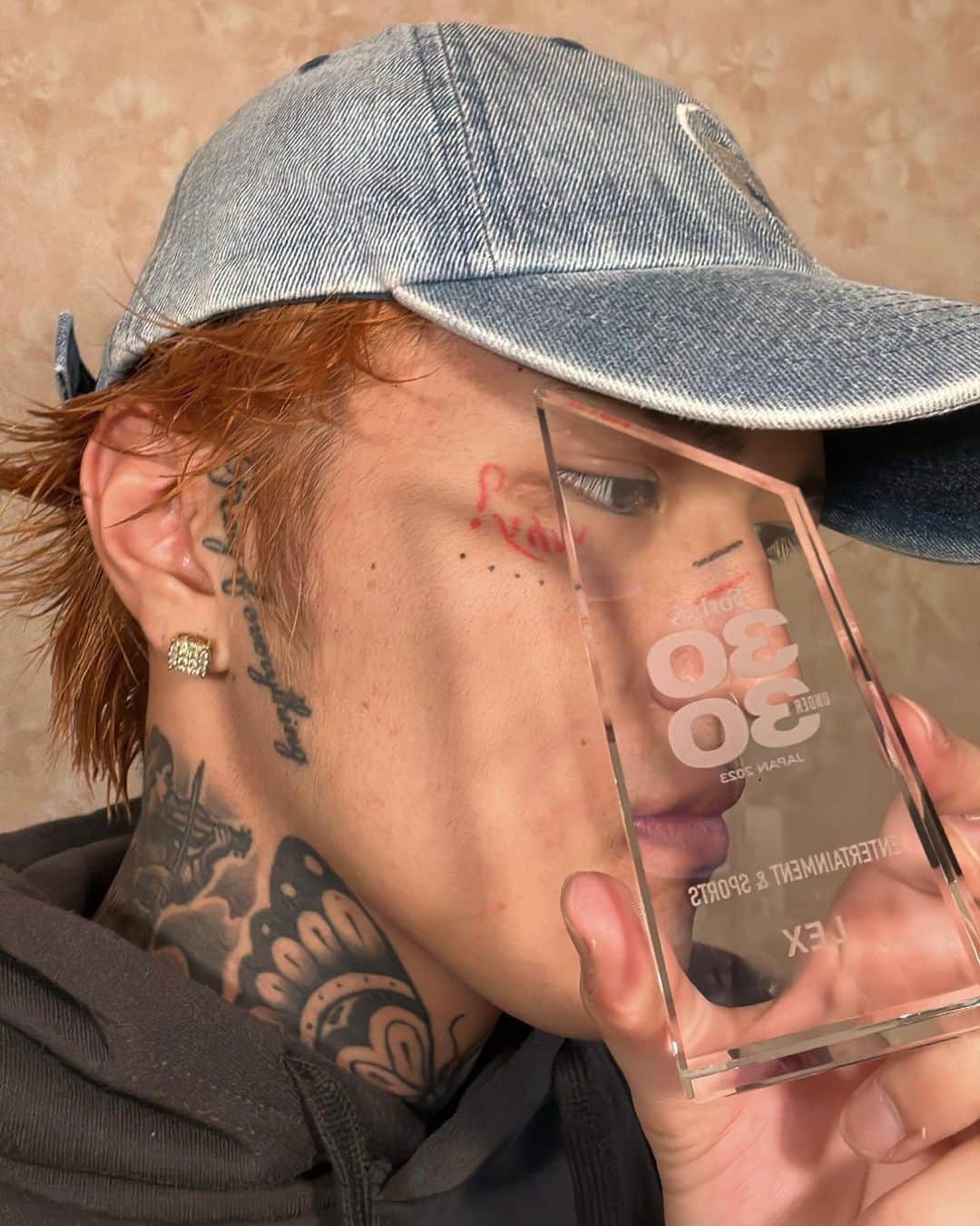 LEXのインスタグラム：「Forbes Japan 2023. ENTERTAINMENT & SPORTS 受賞しました。」
