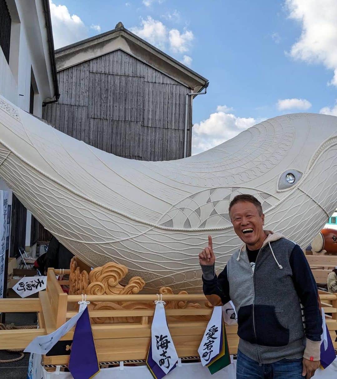 井上公造さんのインスタグラム写真 - (井上公造Instagram)「河太郎の生イカの活け造り。初めて食べた人は、イカの概念が変わります。 残った部位を天ぷらに！これまた、最高です😋 呼子、是非とも行ってみてください❣️  #佐賀県唐津市   #呼子   #イカの活け造り   #呼子くんち   #捕鯨の町だった」10月15日 17時43分 - inouekozo39