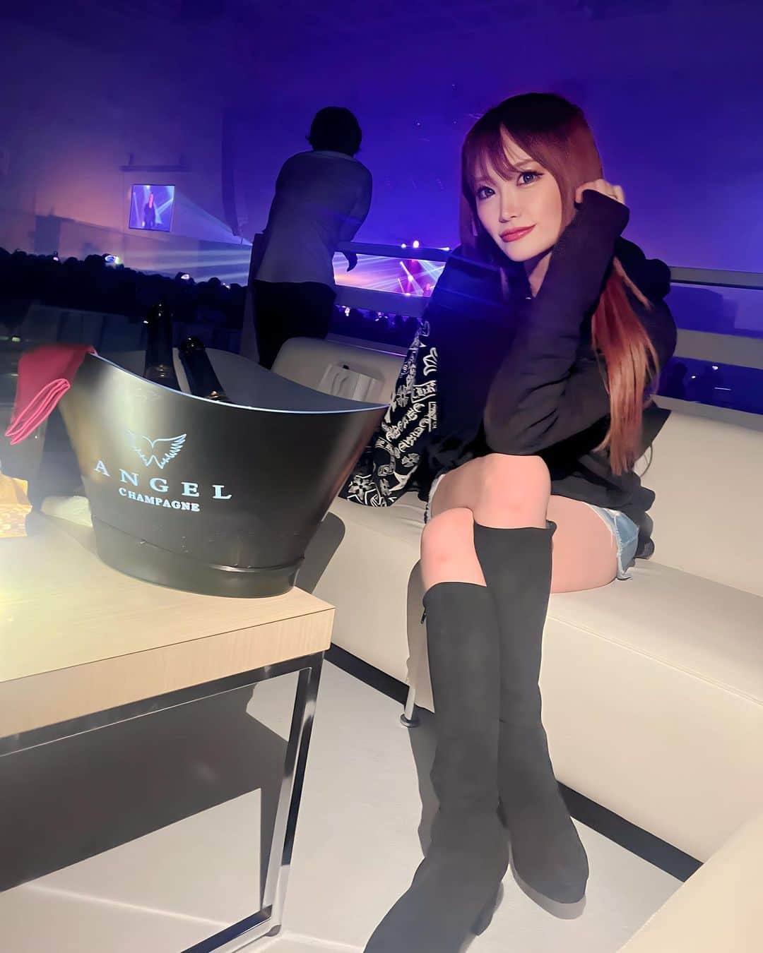 のインスタグラム：「⁡お客さん達の熱量高くて楽しい🎧💕 #だるおん2023 #音楽フェス  #高崎 #gメッセ群馬 #angelchampagne  #怖い人多そうだからなめられないようにクロムハーツ着てきた人と繋がりたい」