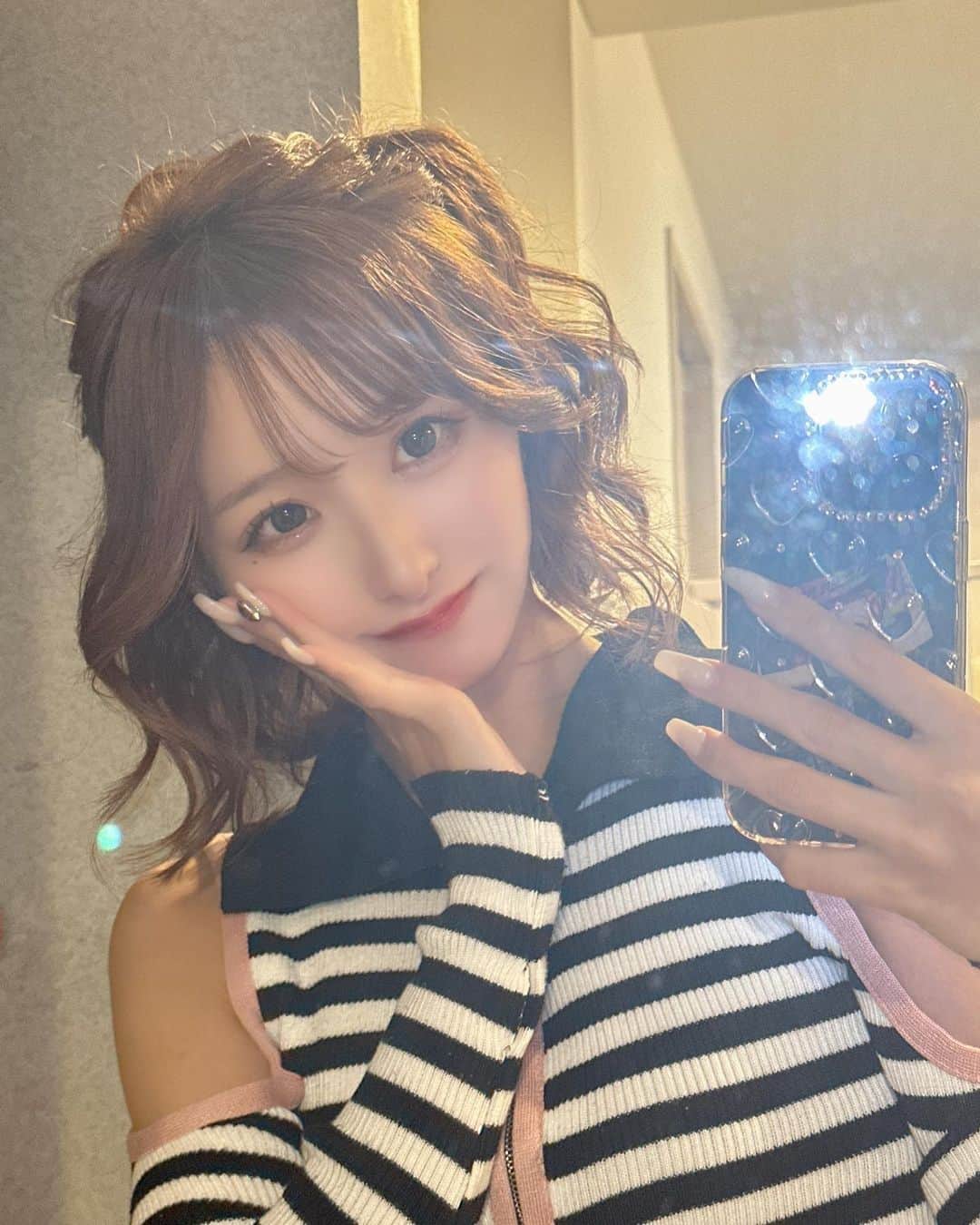 渡辺葉月のインスタグラム：「💭🤍❕」