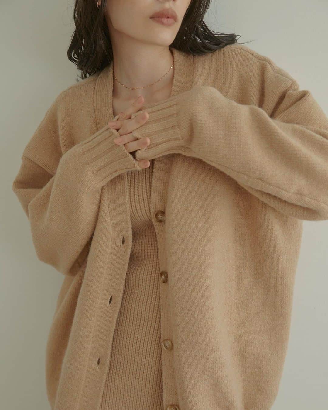 ACYMさんのインスタグラム写真 - (ACYMInstagram)「#recommend ✔︎Twin cardigan knit ワンピース ¥19,800(tax in) . . 詳しくはWEB STORE(@acym_official )のTOP URLよりご覧ください。  #ACYM #ootd #outfit #ニット #カーディガン #ロングブーツ #ロングブーツコーデ #ブーツ #秋服 #秋コーデ」10月15日 18時22分 - acym_official