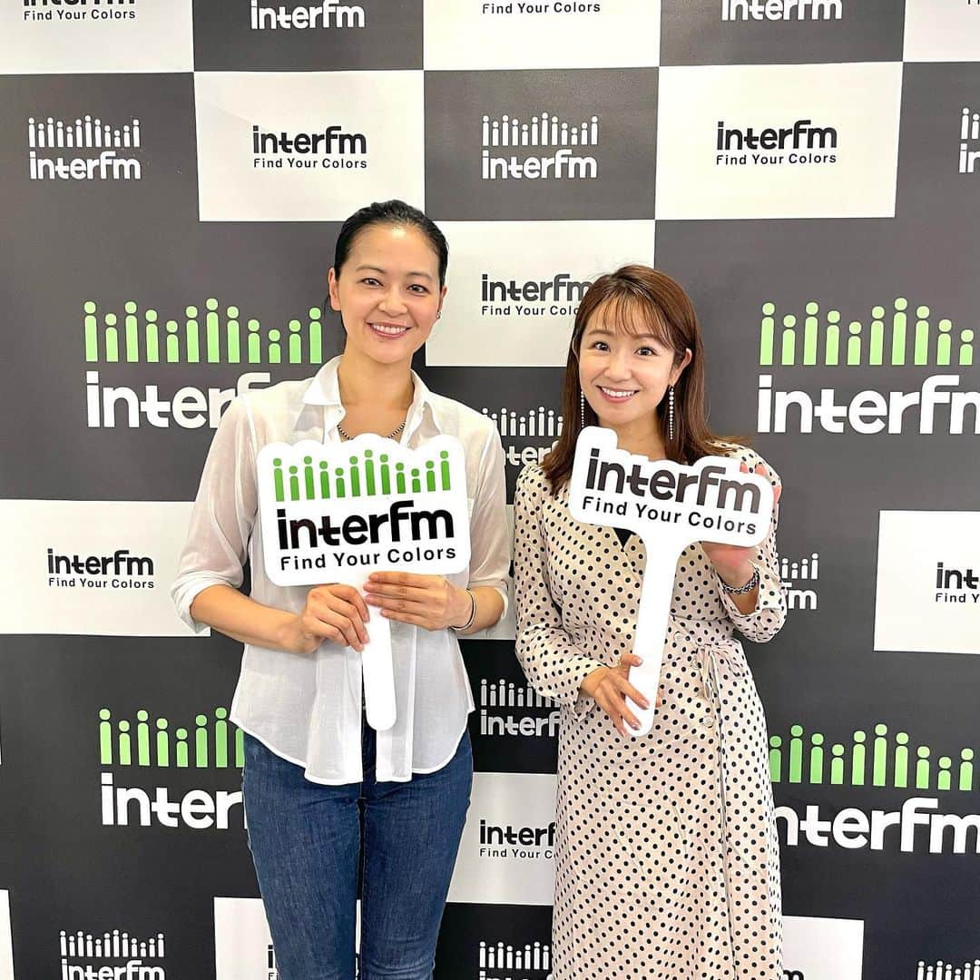 長野美郷のインスタグラム：「昨日の interfm 「表参道Ao presents Oshare Life」 聴いてくださった方 ありがとうございます❣️😊  ゲストは黒谷友香さん！ 自然体という美しさ、 お話してみるととってもチャーミング🥹  魅力たっぷりの30分です 気持ち的には30分じゃ足りないです✨  radikoでも聴けますので 聞き逃しちゃったよって方も、ぜひ！🥰  #interfm #osharelife #黒谷友香 さん #美しくってじーっと見入ってしまった のは内緒🤫 #radio #聴いてね #📻」