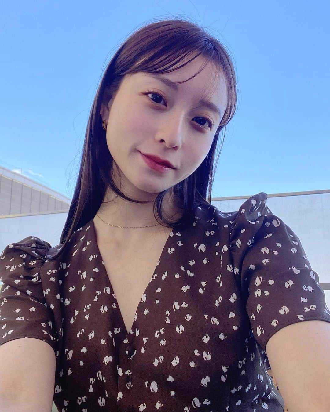 のインスタグラム：「・  ・   #れんの服 先日あげた #rosyluce のワンピの時の ピアス、ネックレスは @cene_316l のもの🍐 私は平気なんだけど、 ⁡金属アレルギー対応だから妹も愛用してる🥹💓 デザインも可愛いからアクセサリーは荒れちゃうから🥺と諦めモードな方々 ぜひチェックです。  #cene #金アレ対応 #セネ #金属アレルギー対応 #pr  ・ ・」